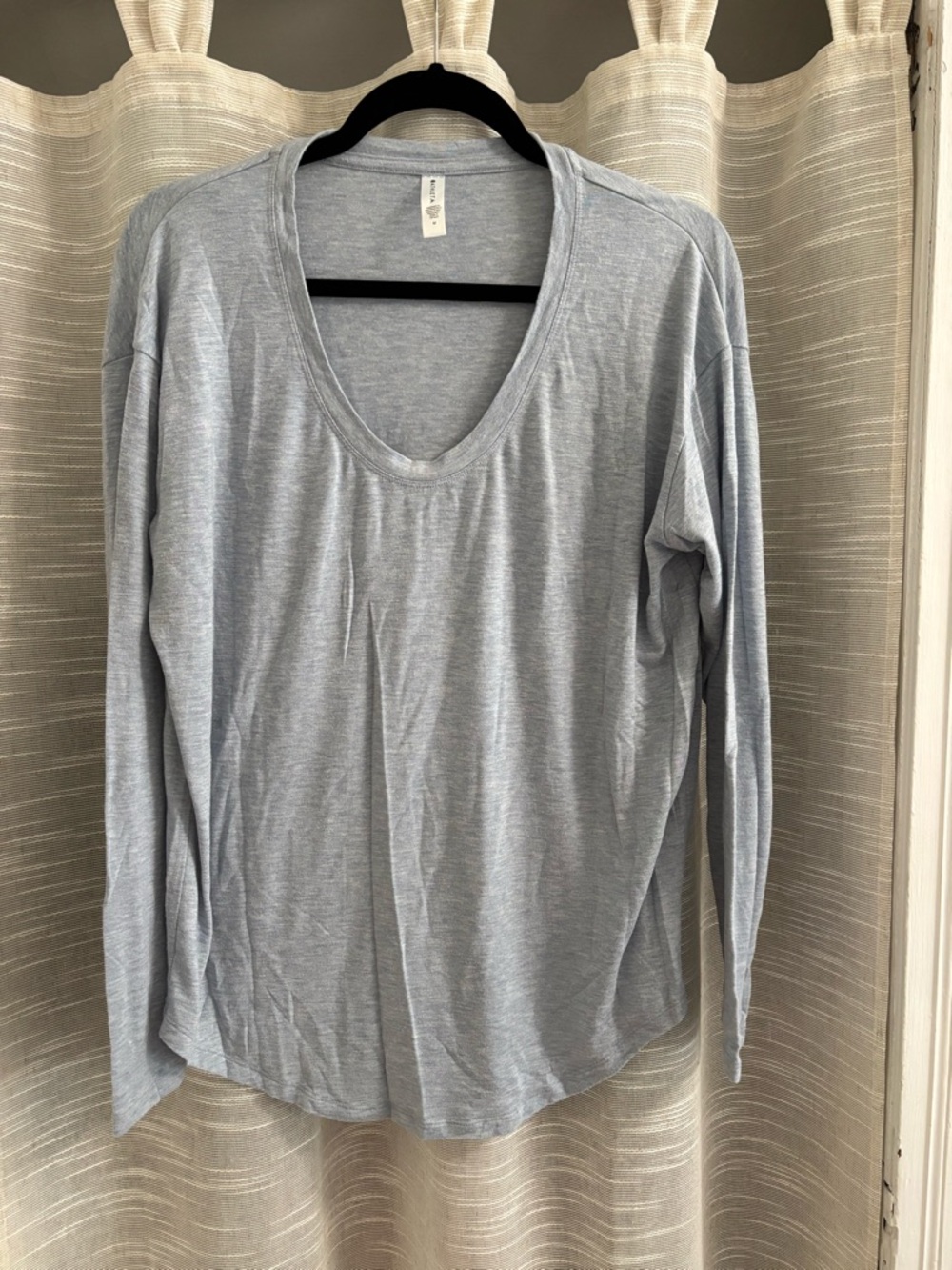 Athleta Scoop Neck Long Sleeve Tee